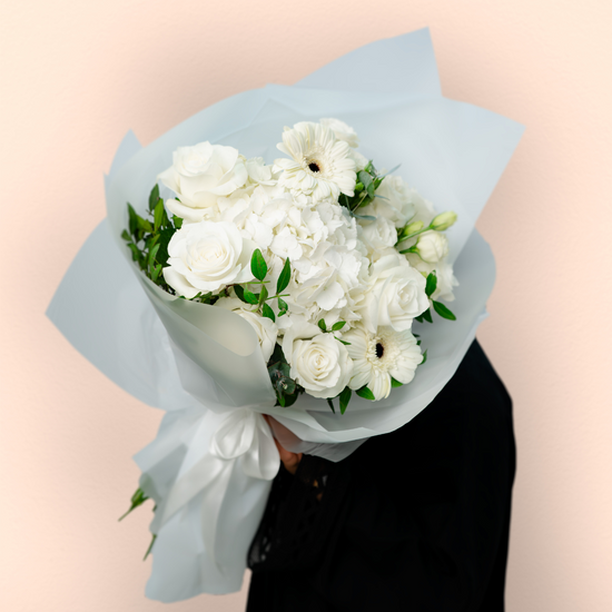 Cloud Kiss flower bouquet with pastel flowers in Dubai