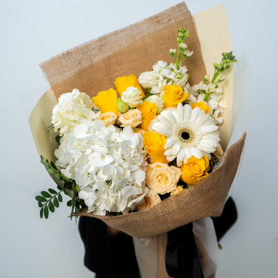 Sunshine Kiss flower bouquet with yellow flower shop in Dubai