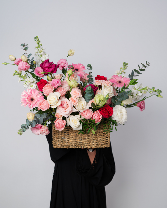 Pink Pearl flower basket with fresh roses and elegant arrangement from a flower shop in Dubai